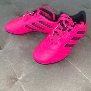 Girls Adidas soccer cleats